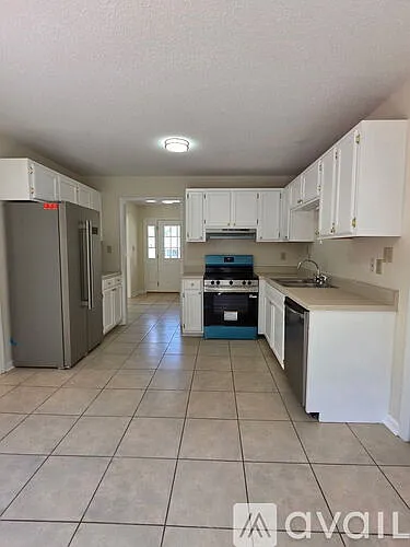 3019 Pratt St — Photo 10