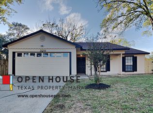 3211 Fernoaks Dr, Spring, TX 77388