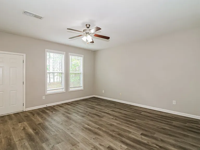 1510 Persimmon Trce — Photo 5