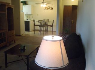 915 Klemp St APT 13, Portage, WI 53901