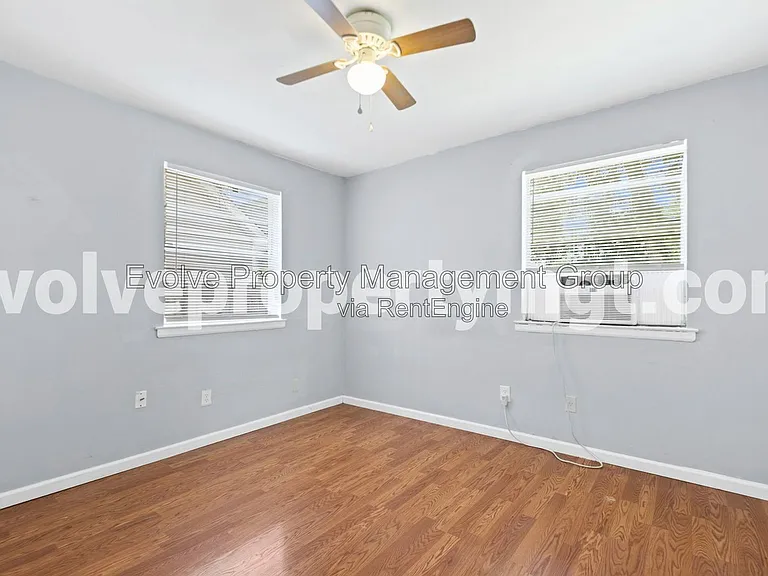 2020 Vinton Ave — Photo 13