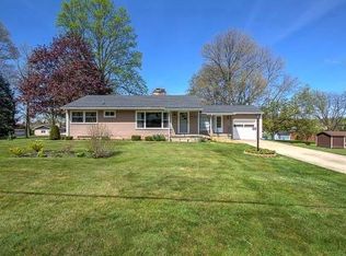 1020 Woodview Pl, Hermitage, PA