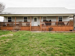 221 Boyd Rd, Benton, TN 37307