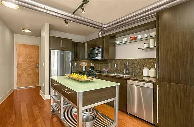 530 Broadway E #500 — Photo 2