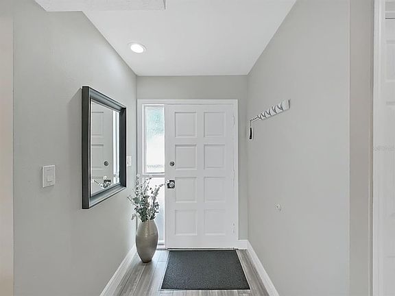 4th image of 433 S PAULA DRIVE #18