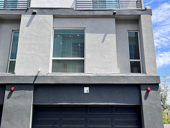 5th image of 915 E Missouri Ave APT 5