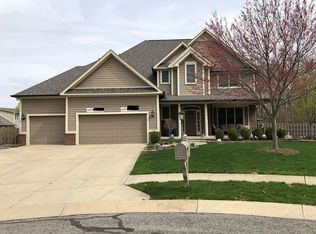 7582 Sloop Cir, Fishers, IN 46038