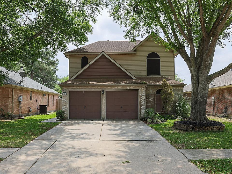 1st image of 12223 Claresholm Dr