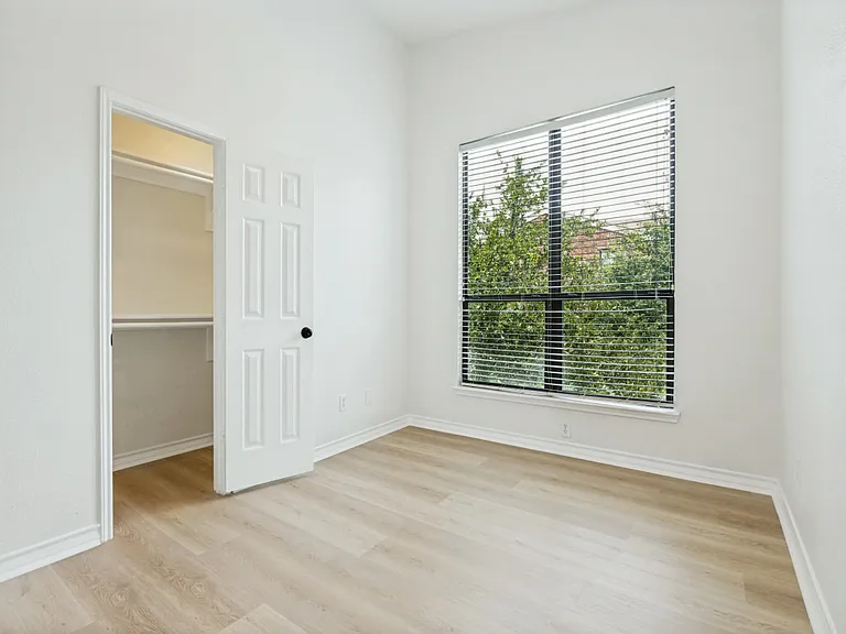 120 Nemo Ct — Photo 8