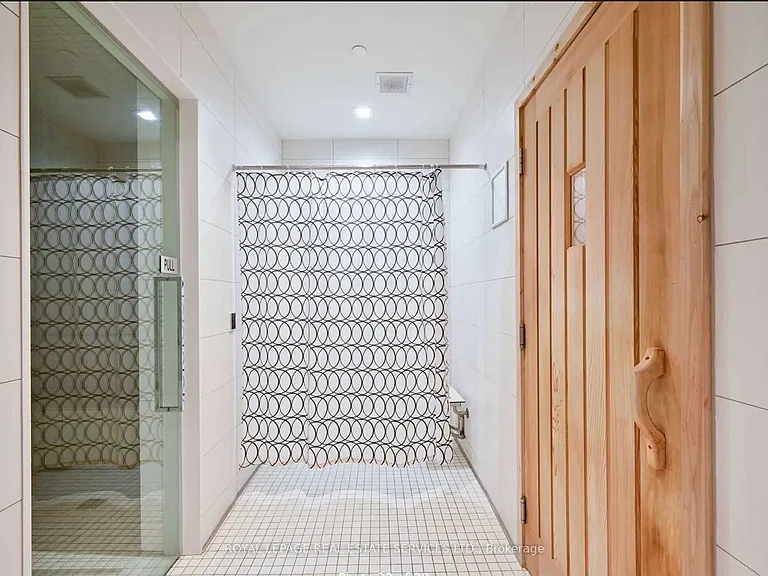 4633 Glen Erin Dr #910 — Photo 12