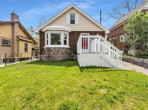 11 Spadina Rd E, Kitchener, ON N2M 3X2