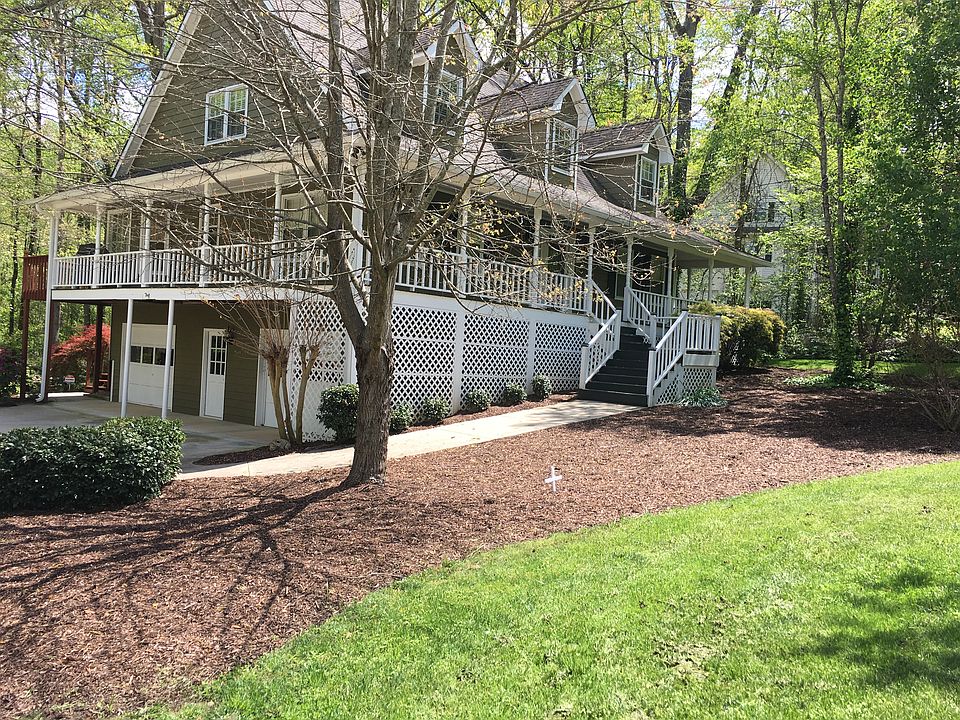 Exterior re-painted - 2014