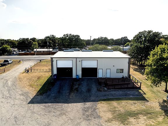 4th image of 2905 N Business Highway 45