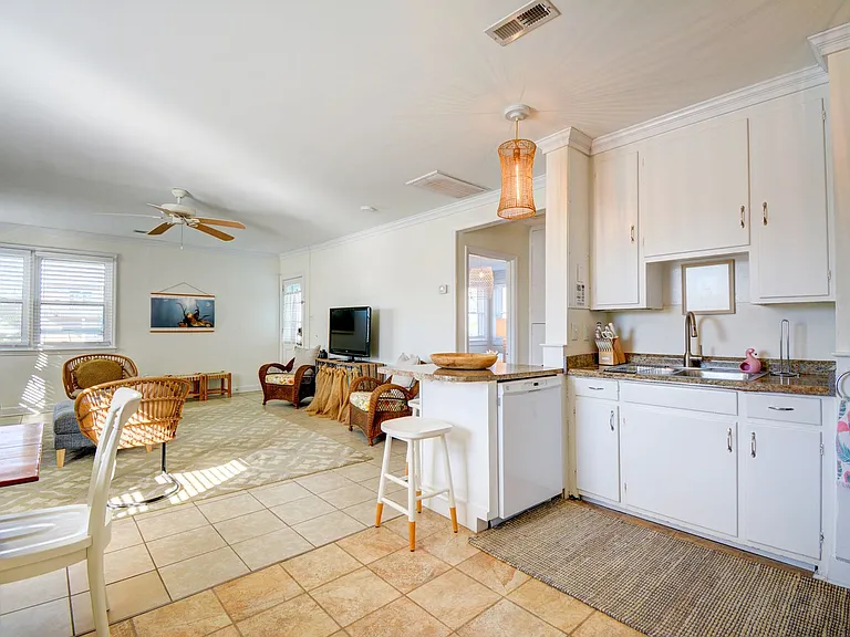 213 S Anderson Blvd #A — Photo 10