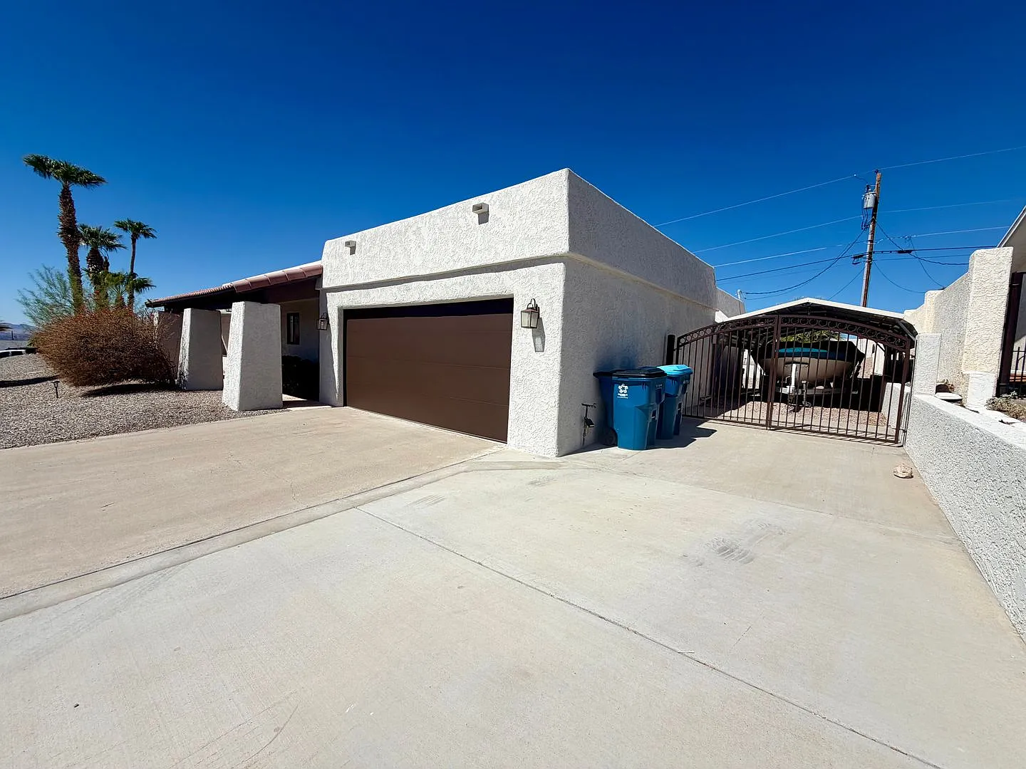 Furnished Winter/ Short Term Rental - Pool Home — Photo 3