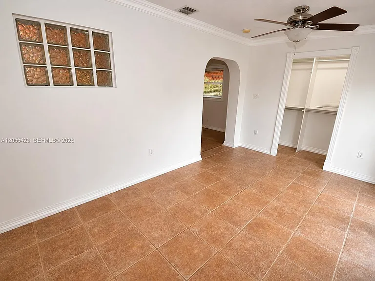 1911 NW 37th St — Photo 30