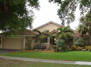 14650 Glencairn Rd, Miami Lakes, FL 33016