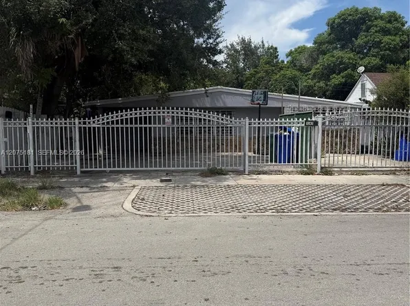 1345 NW 25th St, Miami, FL 33142