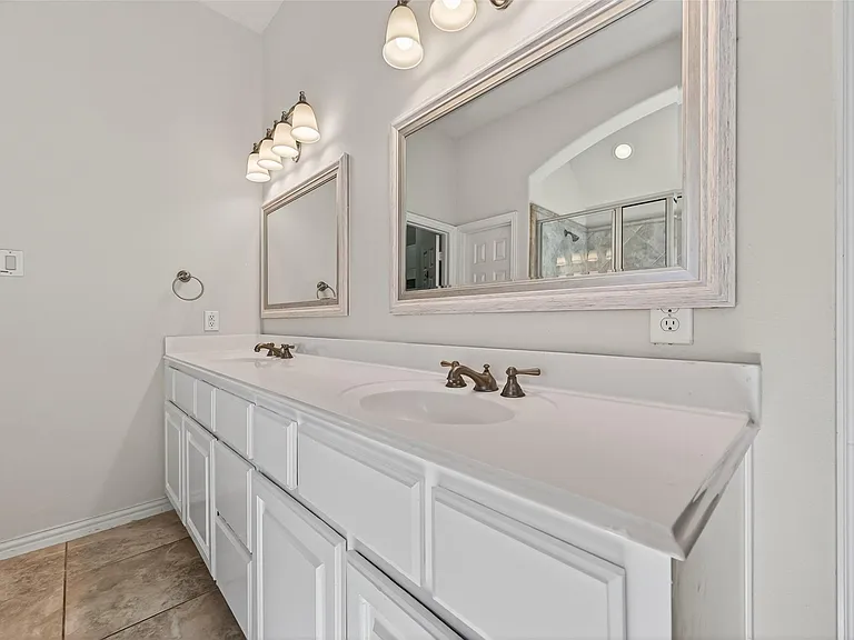 6726 Hathaway Ln — Photo 41