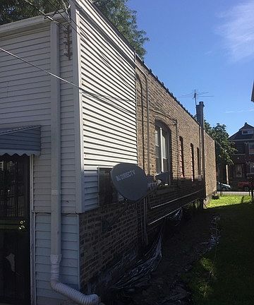 4th image of 4500 S Richmond St