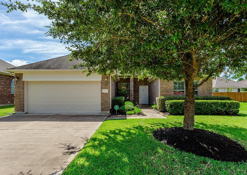 1st image of 29119 Hidden Lake Ct