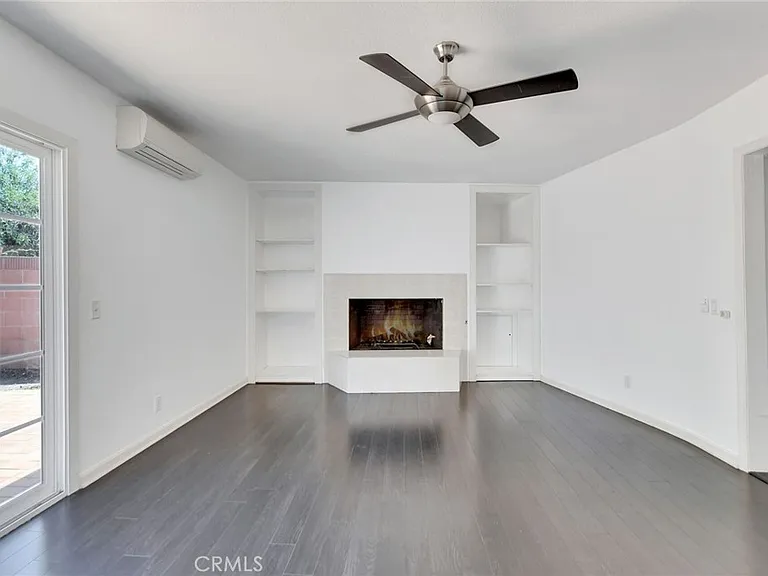 1015 E Walnut Ave — Photo 23