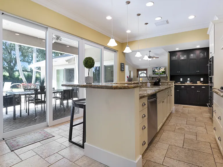 445 Palm River Blvd — Photo 14