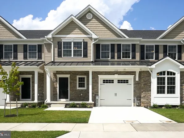 1722 Botanical Ct #27, Sykesville, MD 21784