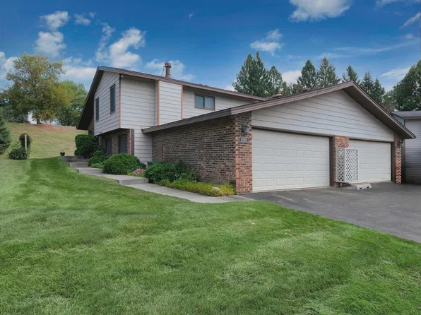 1081 Weston Ln N, Plymouth, MN 55447