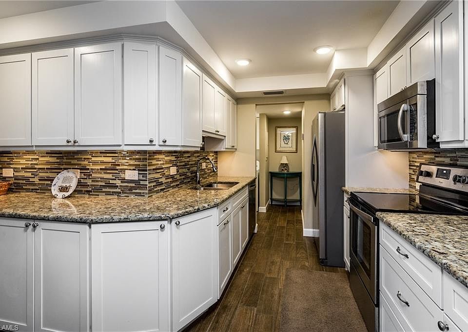 1st image of 300 Park Shore Dr APT 3A