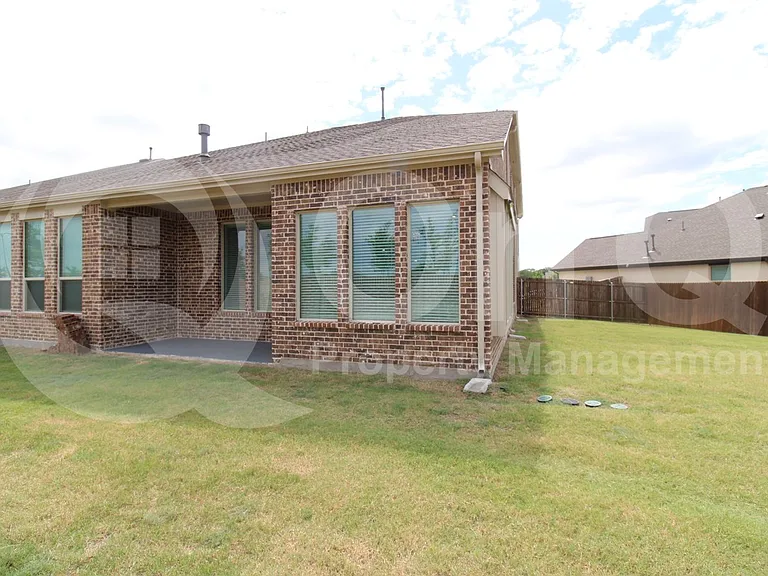 7324 Black Cherry Ln — Photo 28