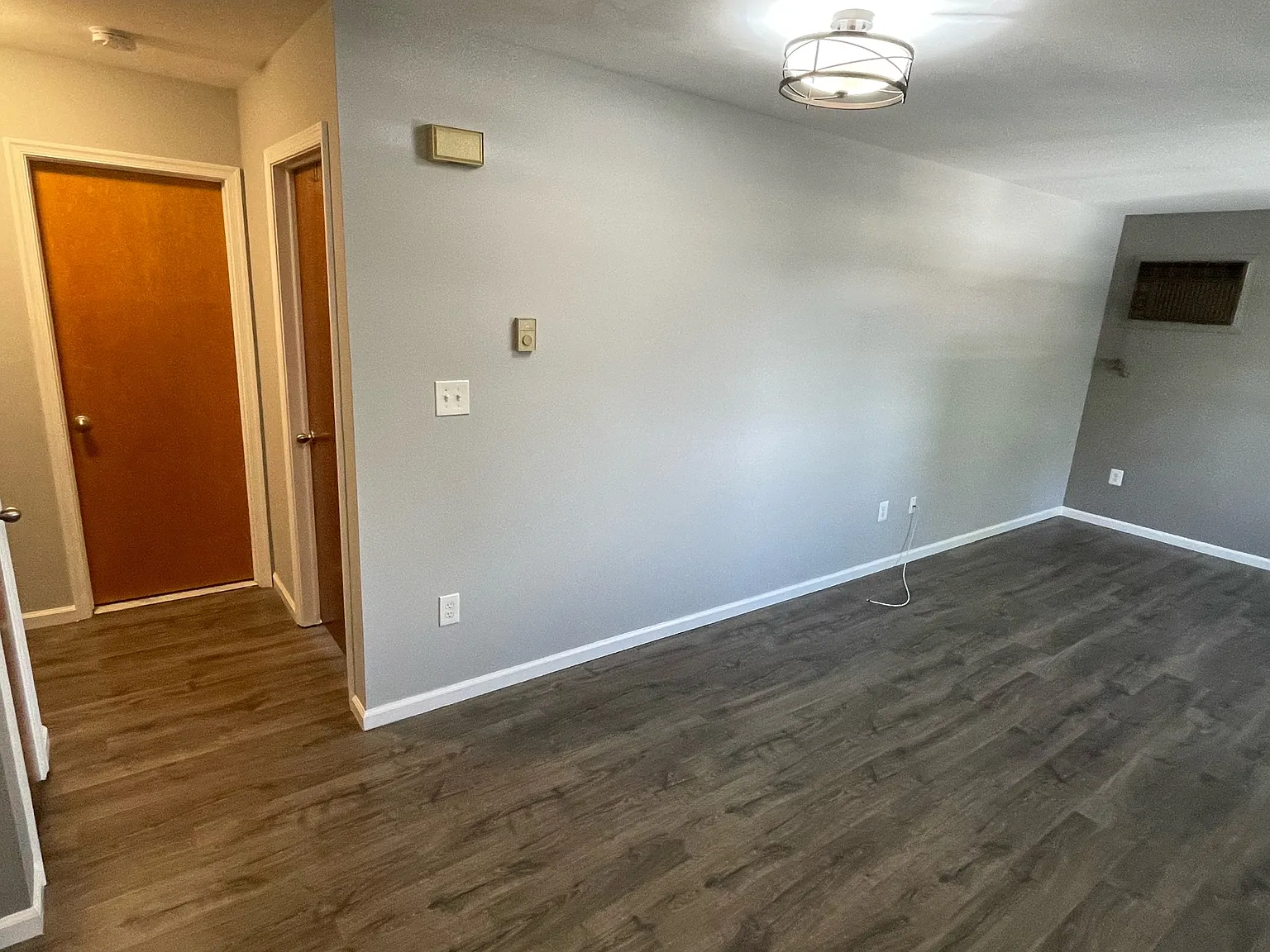 Josephs Real Estate Holdings - 1045 - Apt #6 — Photo 3