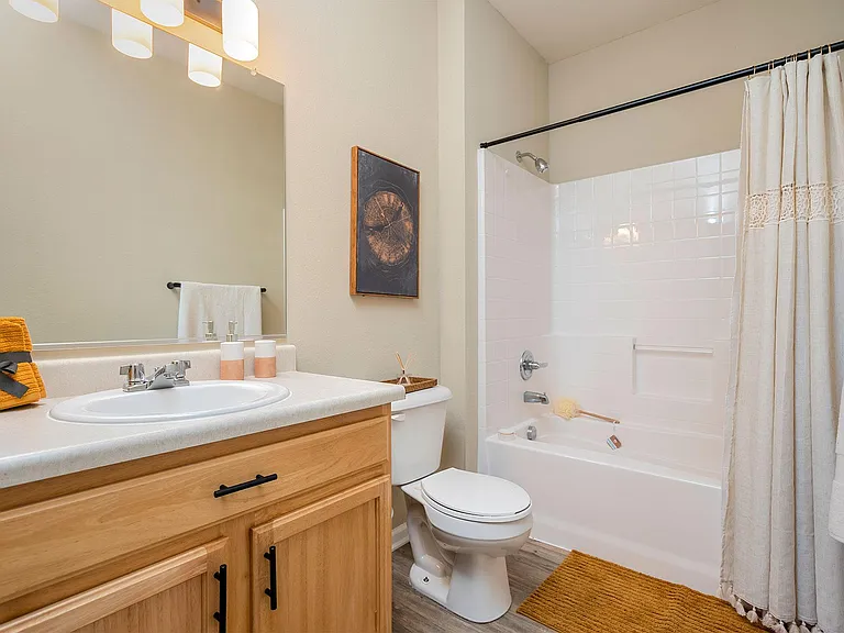 Brookstone Crossing Apartments — Photo 6