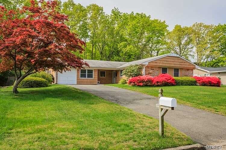 1st image of 18 Beaverdale Ln
