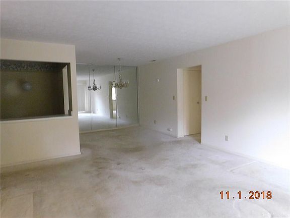 4th image of 3285 Southdale Dr APT 6