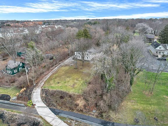 5th image of 6310 Riverside Dr