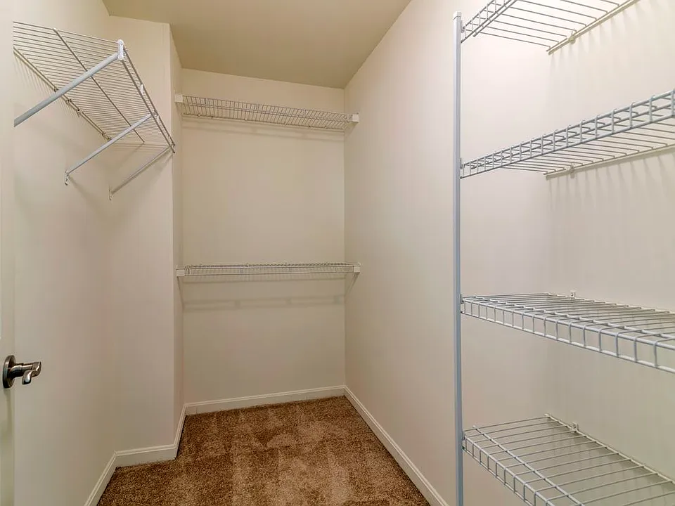 Walk-in closet