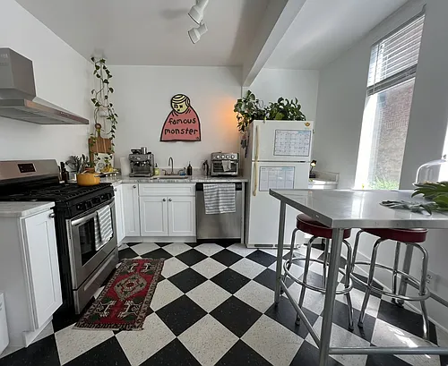 742 Monroe Dr NE #15 Photo 1