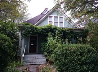 611 17th Ave E, Seattle, WA 98112