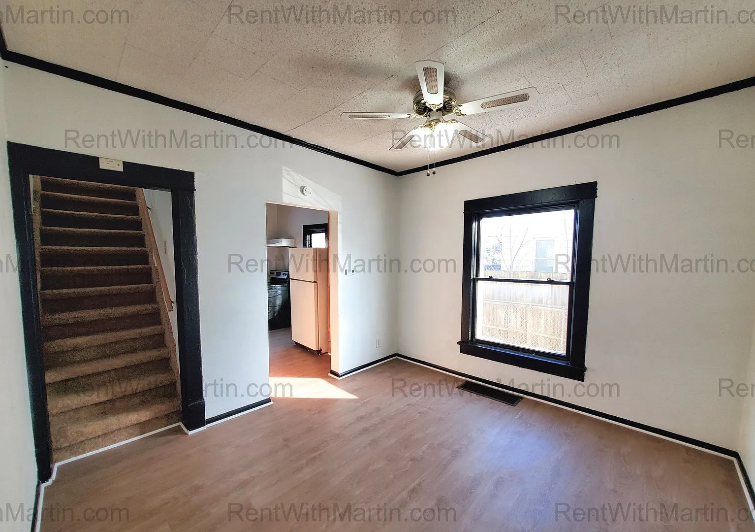 For Rent- 1020 Columbia *Pets Ok With Conditions* — Photo 3
