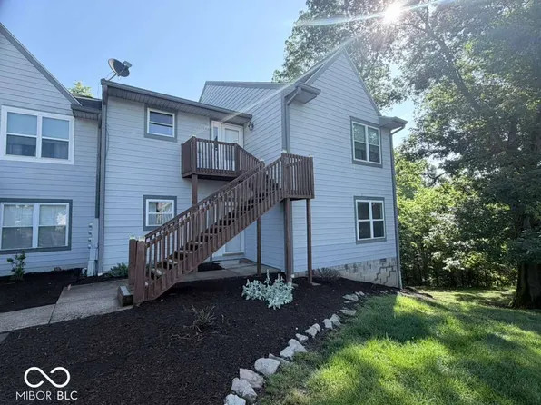 9640 S Bay Pointe Ct #11, Bloomington, IN 47401