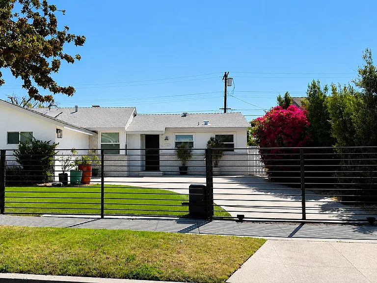 7065 Varna Ave — Photo 1