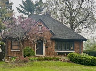 311 Bartram Rd, Riverside, IL 60546