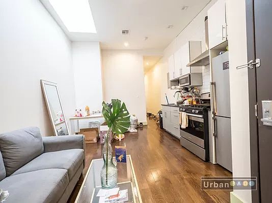 1st image of 688 Jefferson Ave #3R