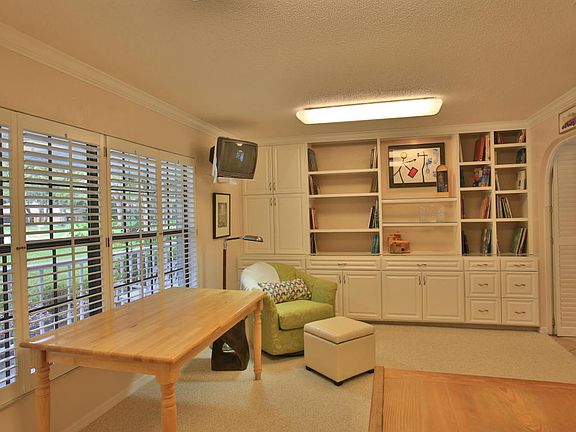 4th image of 721 Prissol Ln