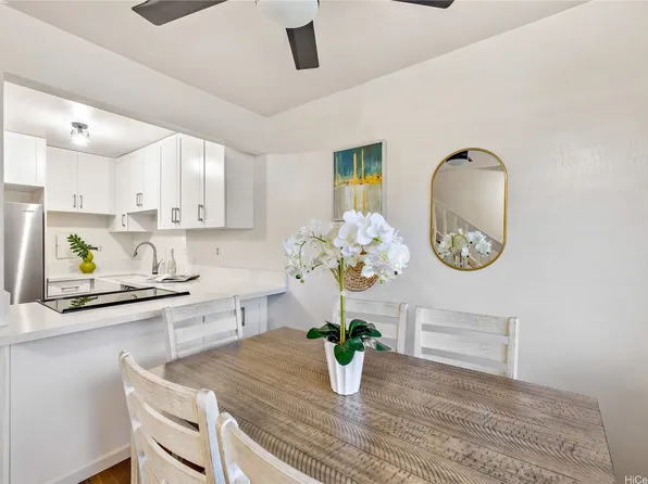 94-1402 Lanikuhana Ave APT 428, Mililani, HI 96789