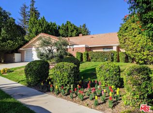 19511 Halsted St, Northridge, CA 91324