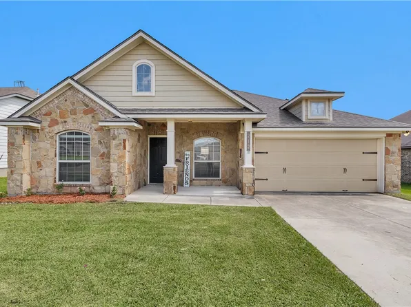 212 Boulder Dr, Navasota, TX 77868