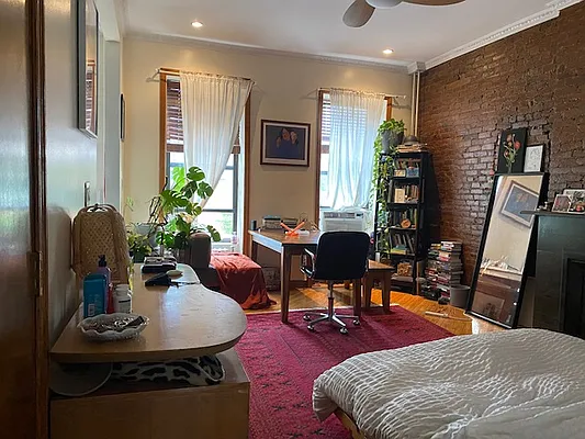 Rented by A P Realty Group NY LTD | media 16