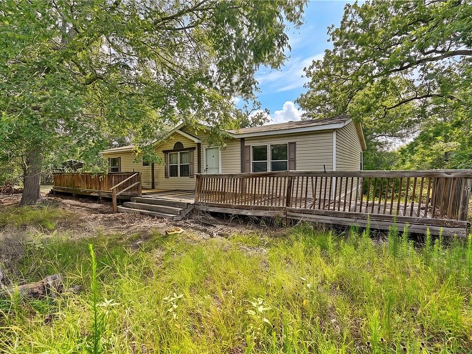 1st image of 406-404 E Lois Ln